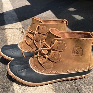 ‘Out N About leather boots